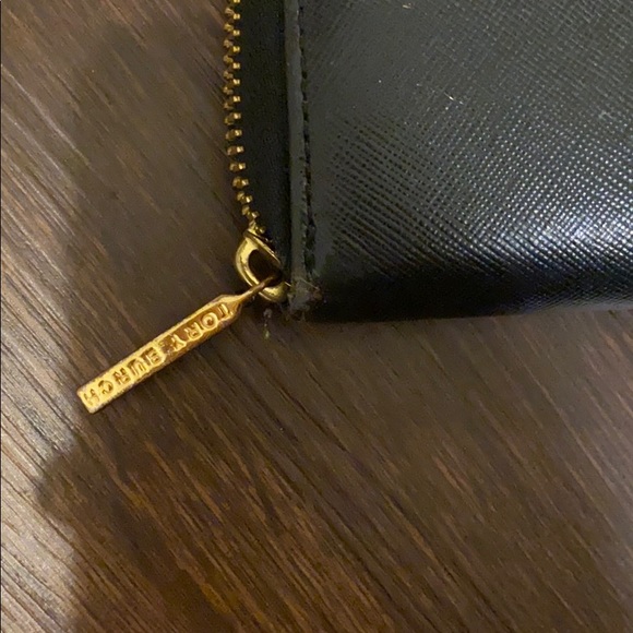 Tory Burch Wallet - Picture 4 of 6